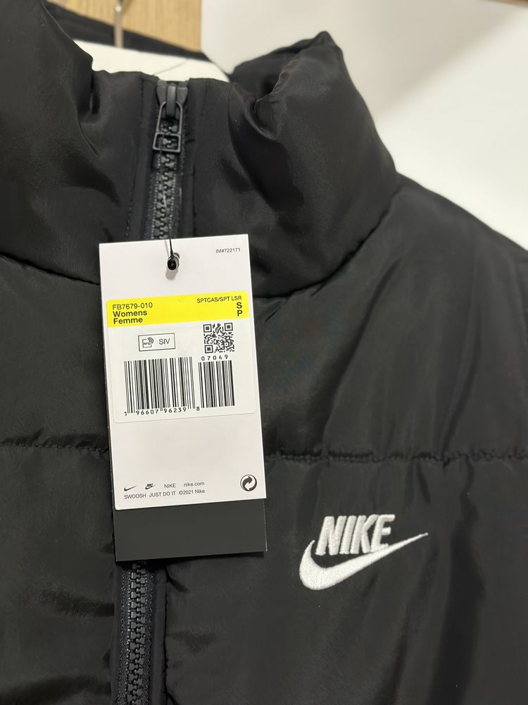 Дамски елек Nike Sportswear Classic Puffer