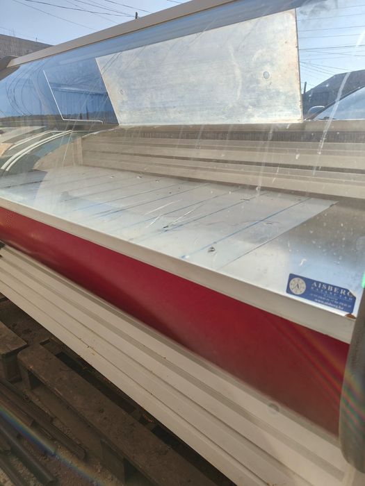 Витринный холодильник