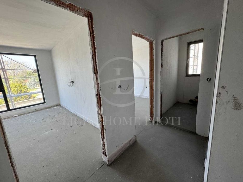Продава се Тристаен апартамент в Пловдив, Остромила - 114 кв.м за 1294 €/кв.м - Снимка #5
