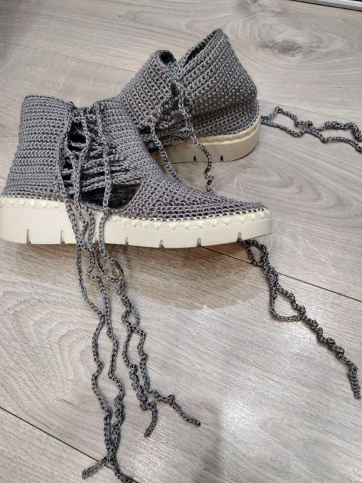 Espadrile lucrate manual