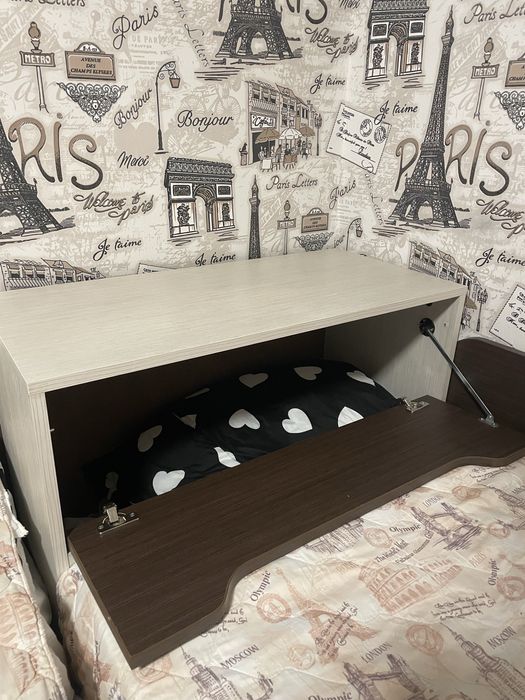 Продавам Детска Стая