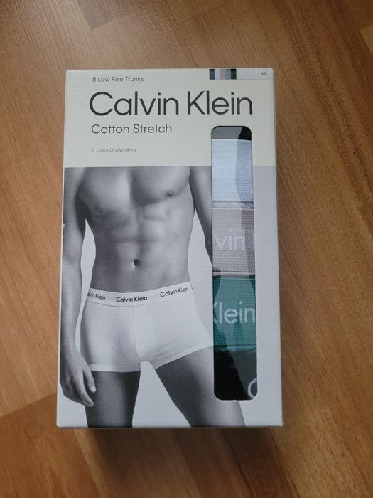 Calvin klein  boxerii originali noi 35 lei