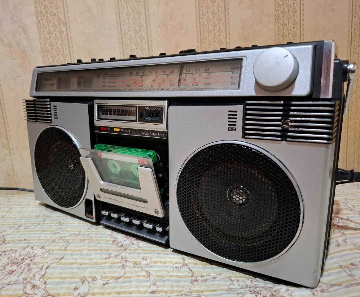 Магнитола  Aiwa TPR-945H