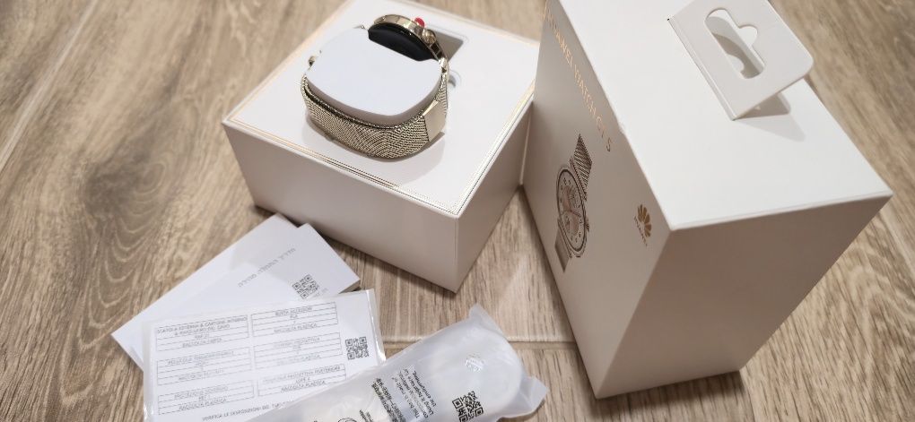 Huawei watch gt 5 gold 41mm.