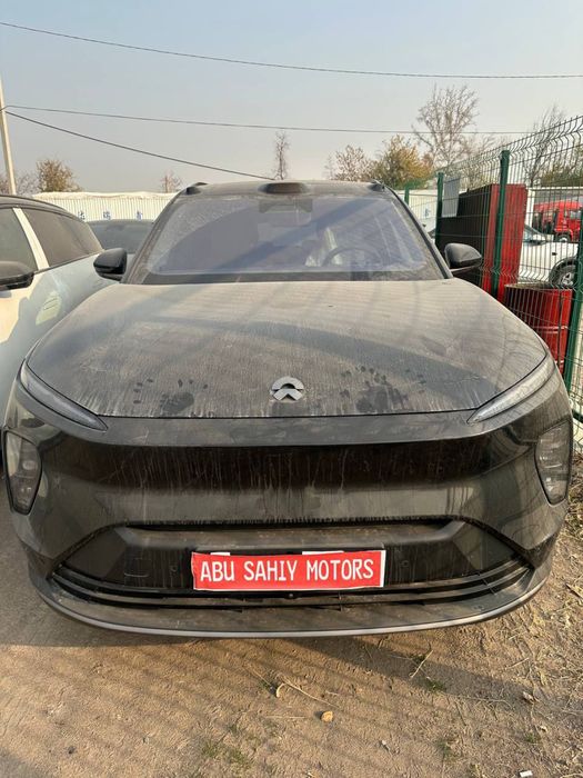 El 8 Nio kompaniyasiga tegishli