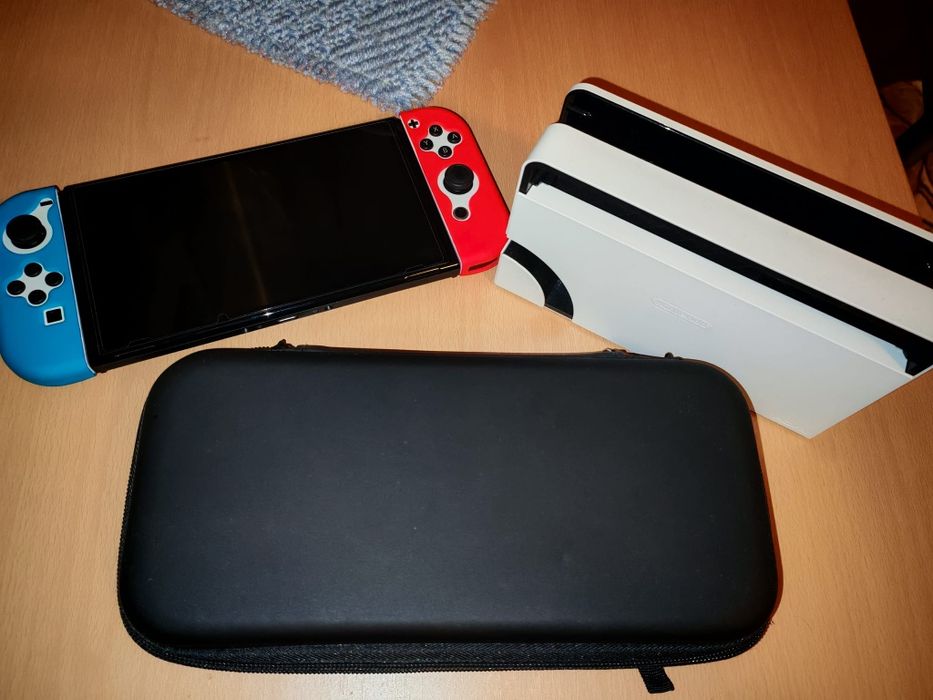 Nintendo oled + Joc Animal Crossing