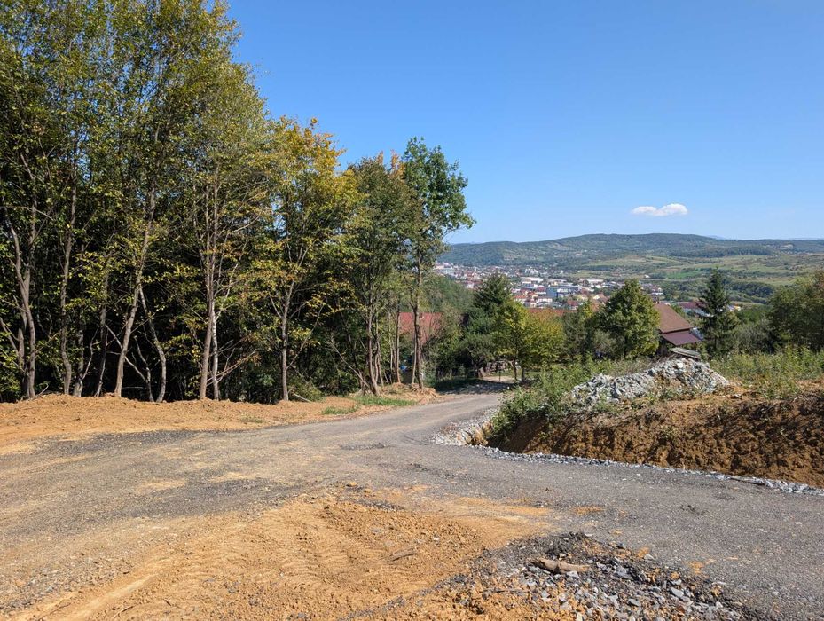 Teren panoramic insorit preț pentru 571mp