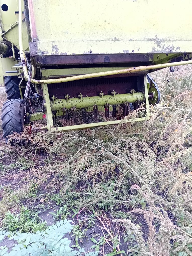 Vând combina  in stare buna