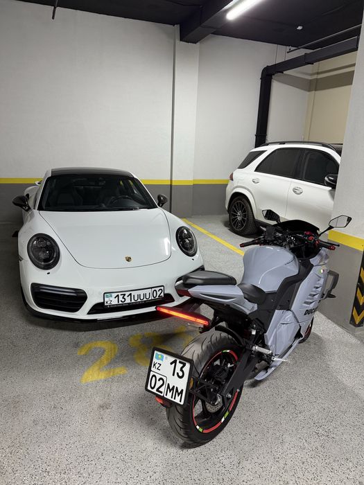 Электромотоцикл Ducati Panigale V4