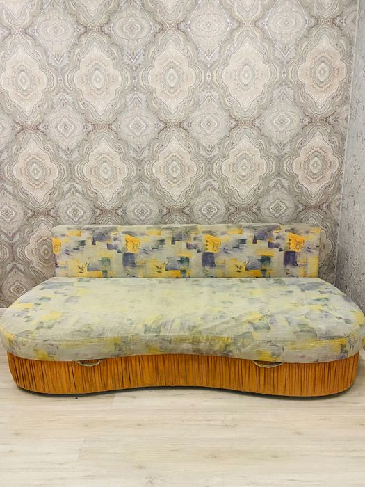 Тахта раскладная б/у