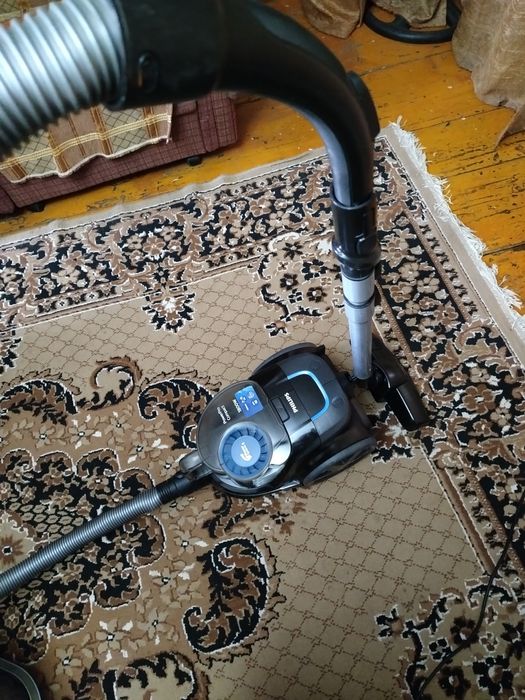 Пылесос Филипс кантейнер