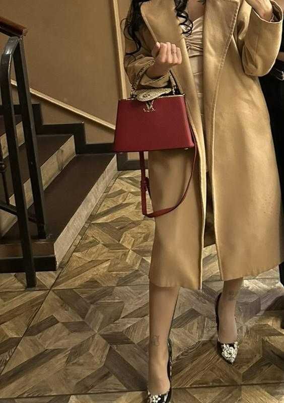 Geanta Louis Vuitton Capucines BB, Rouge Python, 27 cm