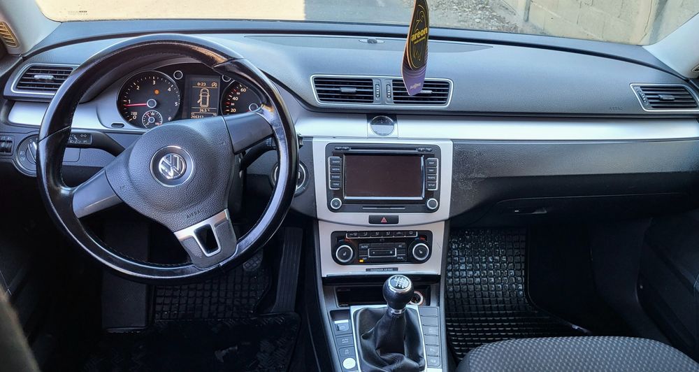 Vând Vw Passat B7 2011, 1.6 tdi