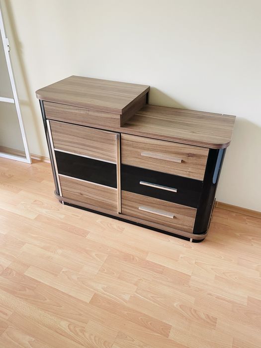 Тв шкаф и нощни шкафчета