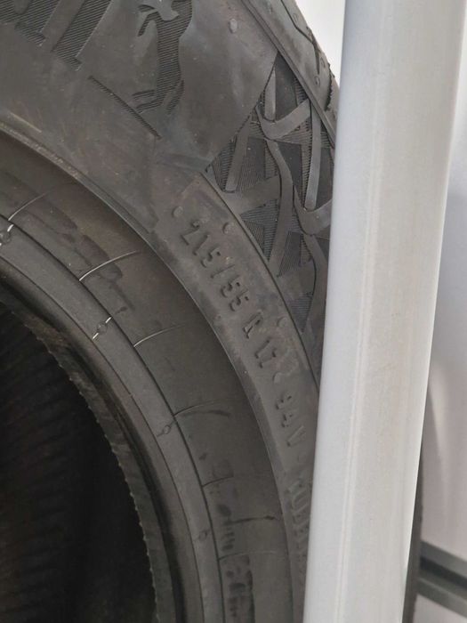 SET Anvelope noi VARA Continental Premium Contact 7 215/55 R17 94V