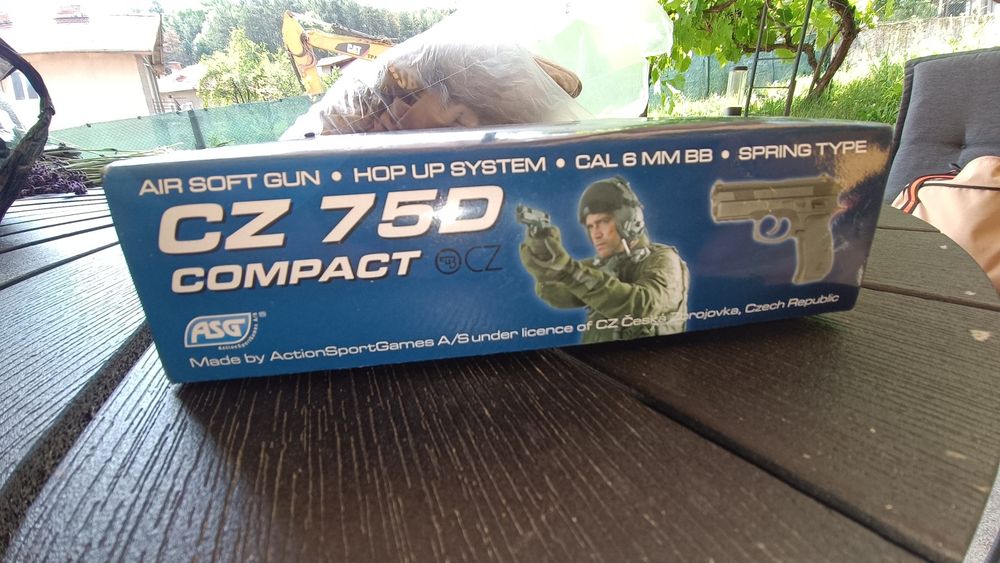 Air Soft пистолет CZ 75D Compact ASG Дания. Лицензирана реплика.