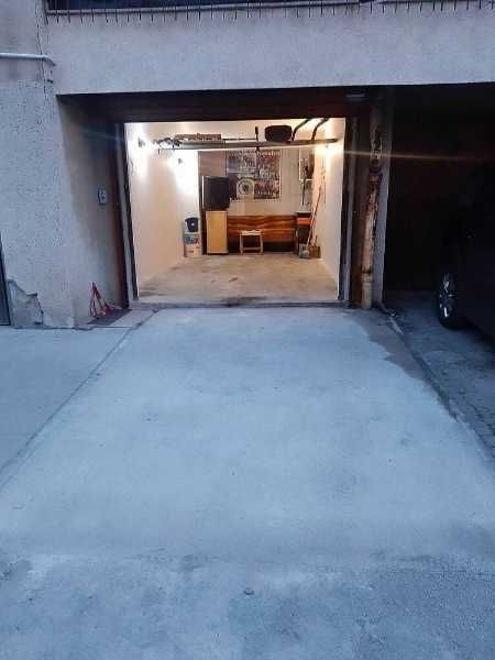 Продава се Гараж / Паркомясто в Бургас, Център - 23 кв.м за 444 €/кв.м - Снимка #1