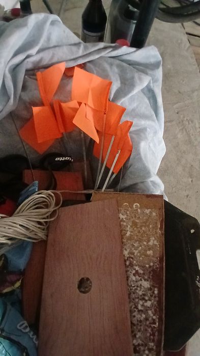 Продам  женщины иэкраны для зимней рыбалки