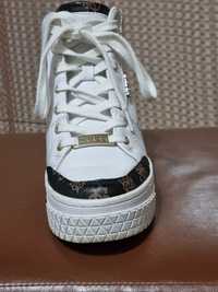 Adidasi cu talpa wedge Guess