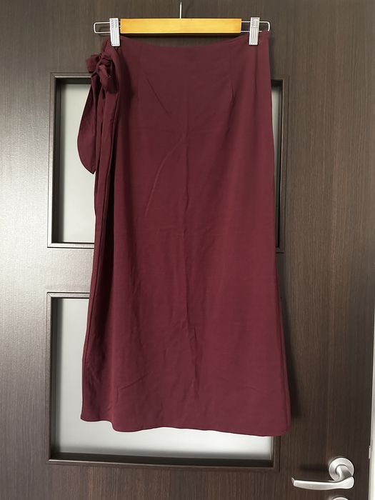 Fusta asimetrica mărimea 34