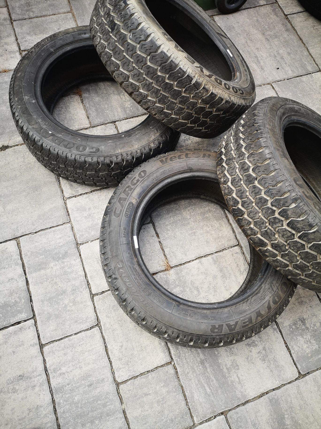 Cauciucuri Goodyear Cargo Vector 215/60/r17C