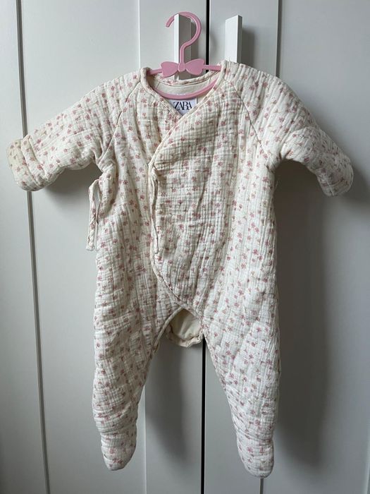 Vând combinezon Zara
