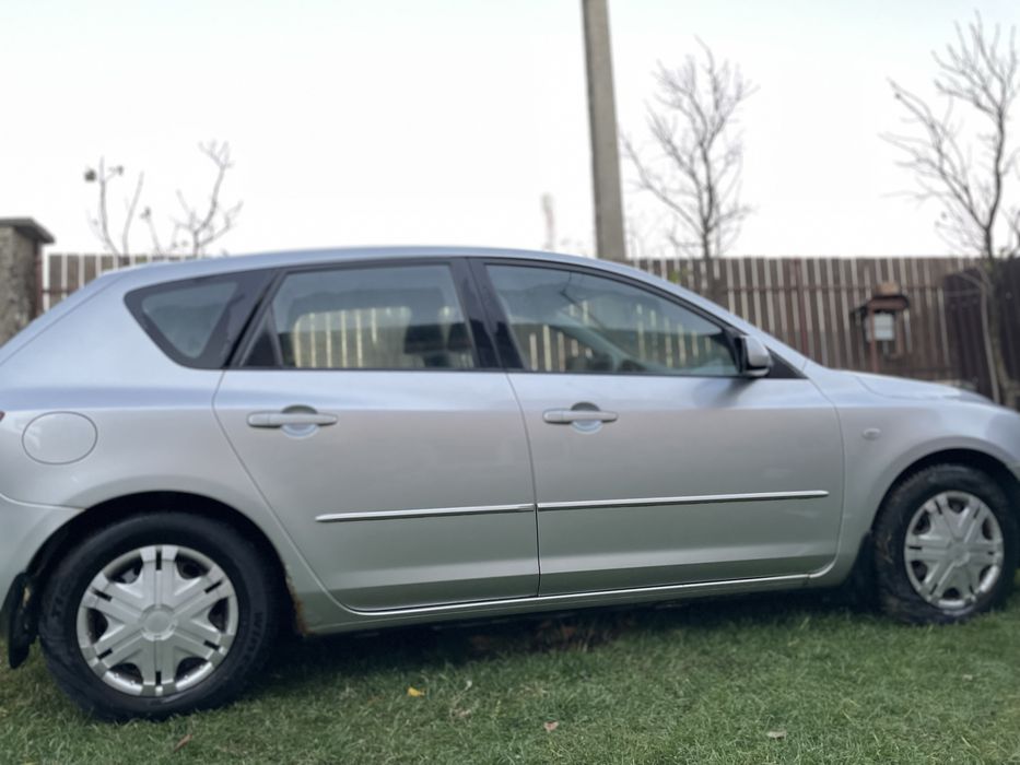 Mazda 3 Hatchback 2004 motor 1.4 benzina