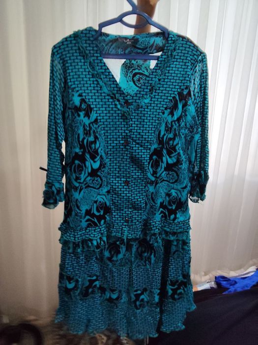 Vecherniy ko'ylak keyingi rasmdagi narsalar bonusga beriladi