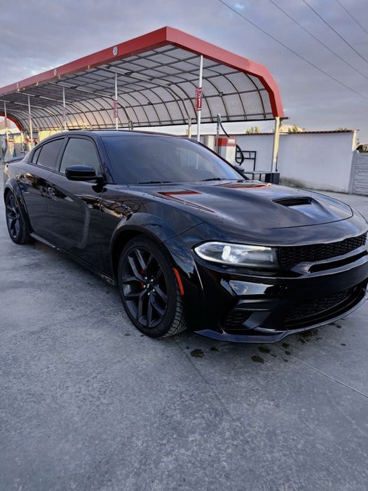 Dodge Charger 600 cp