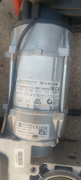 Automatizare usa sectionala industriala