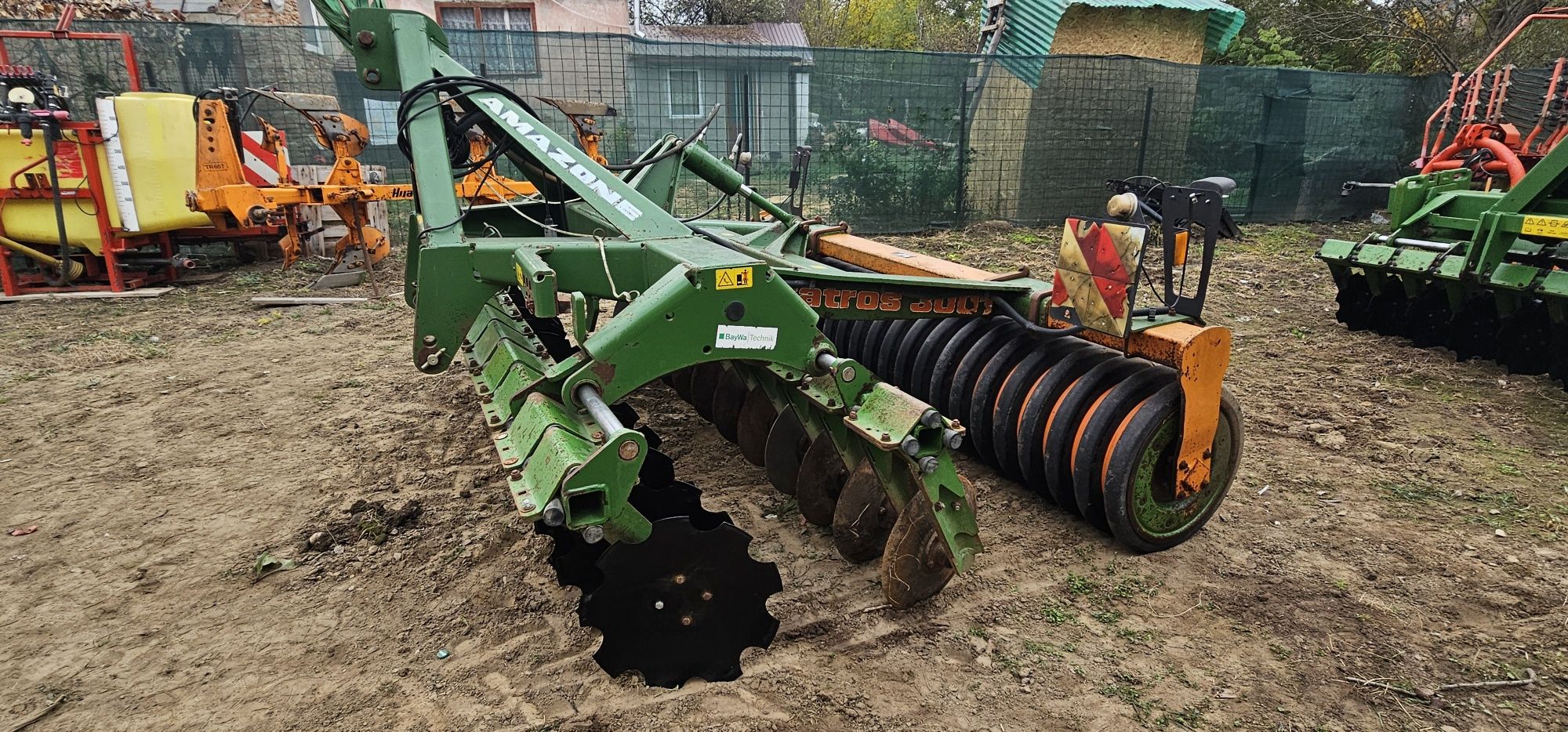 Terradisc purtat 3 metri Amazone catros 
Talere noi rulmenti noi
Adus