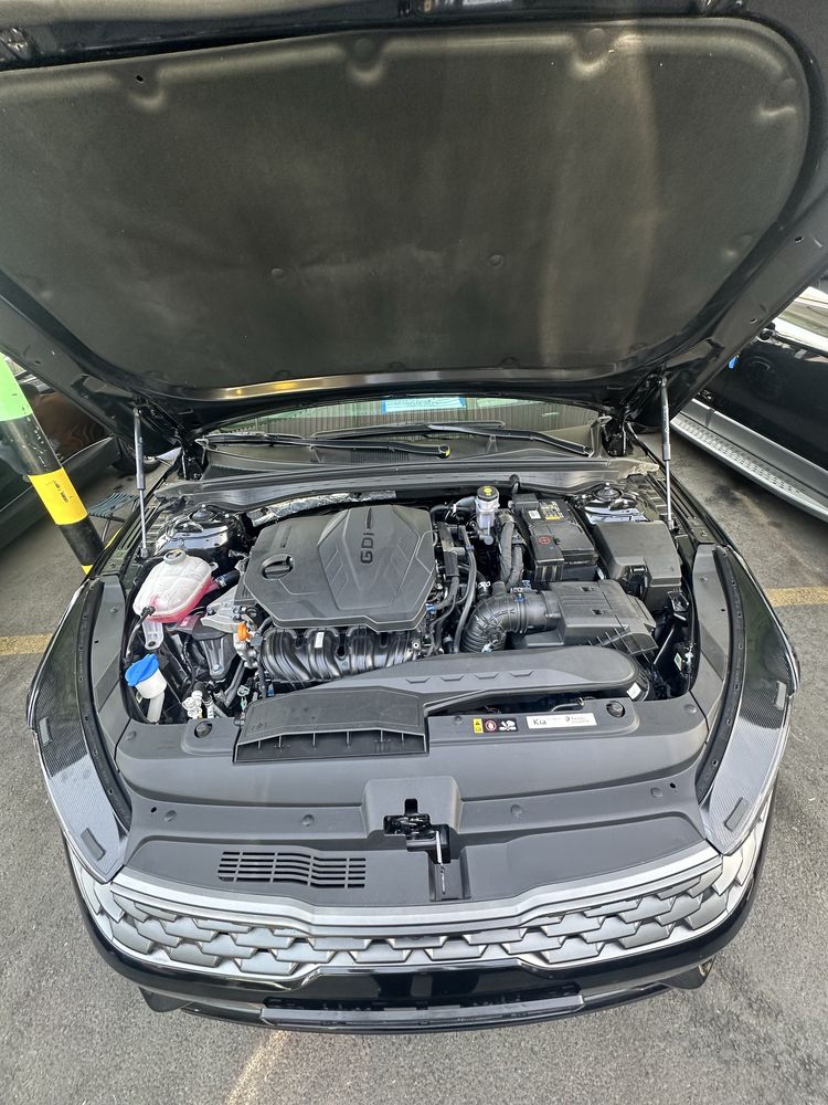 KIA K5  full sotiladi
