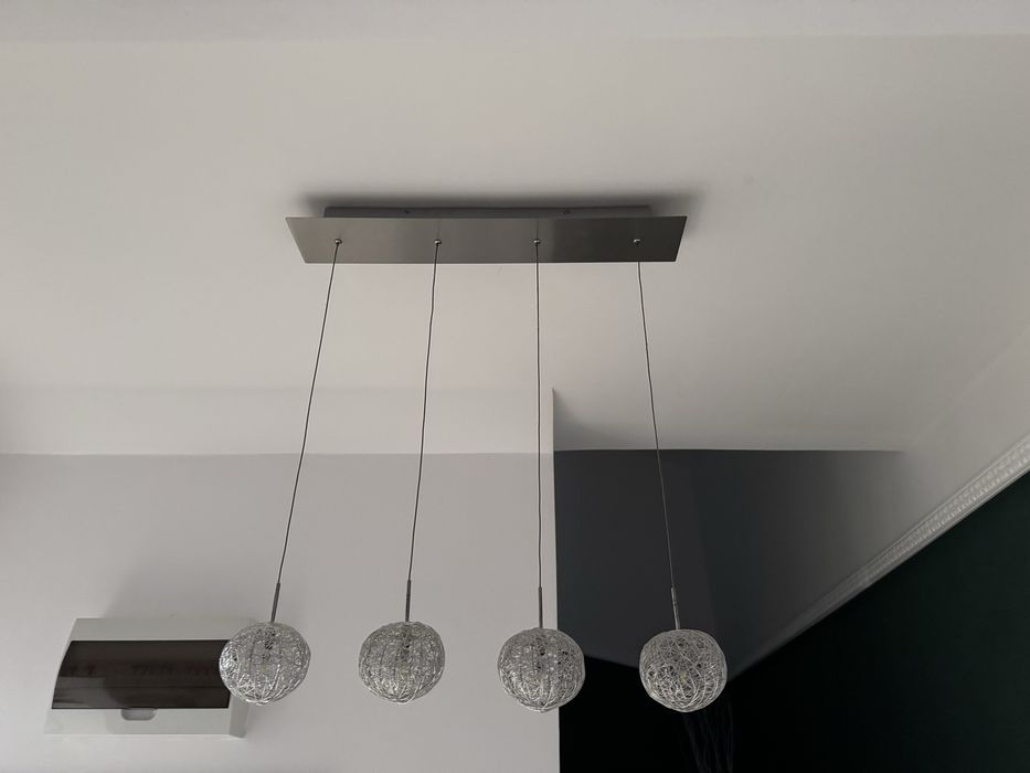 Lustra moderna cu led