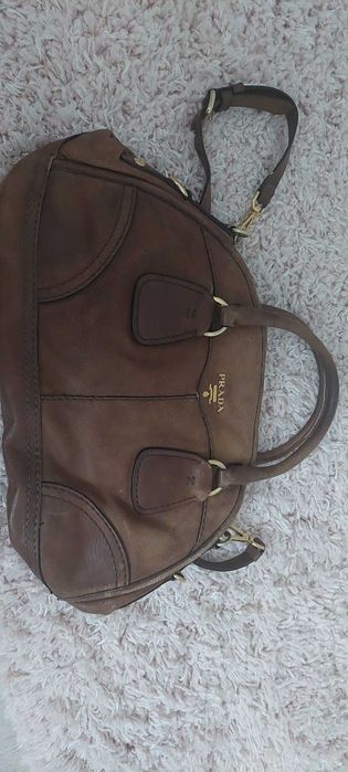 Vând geantă originală Prada Milano