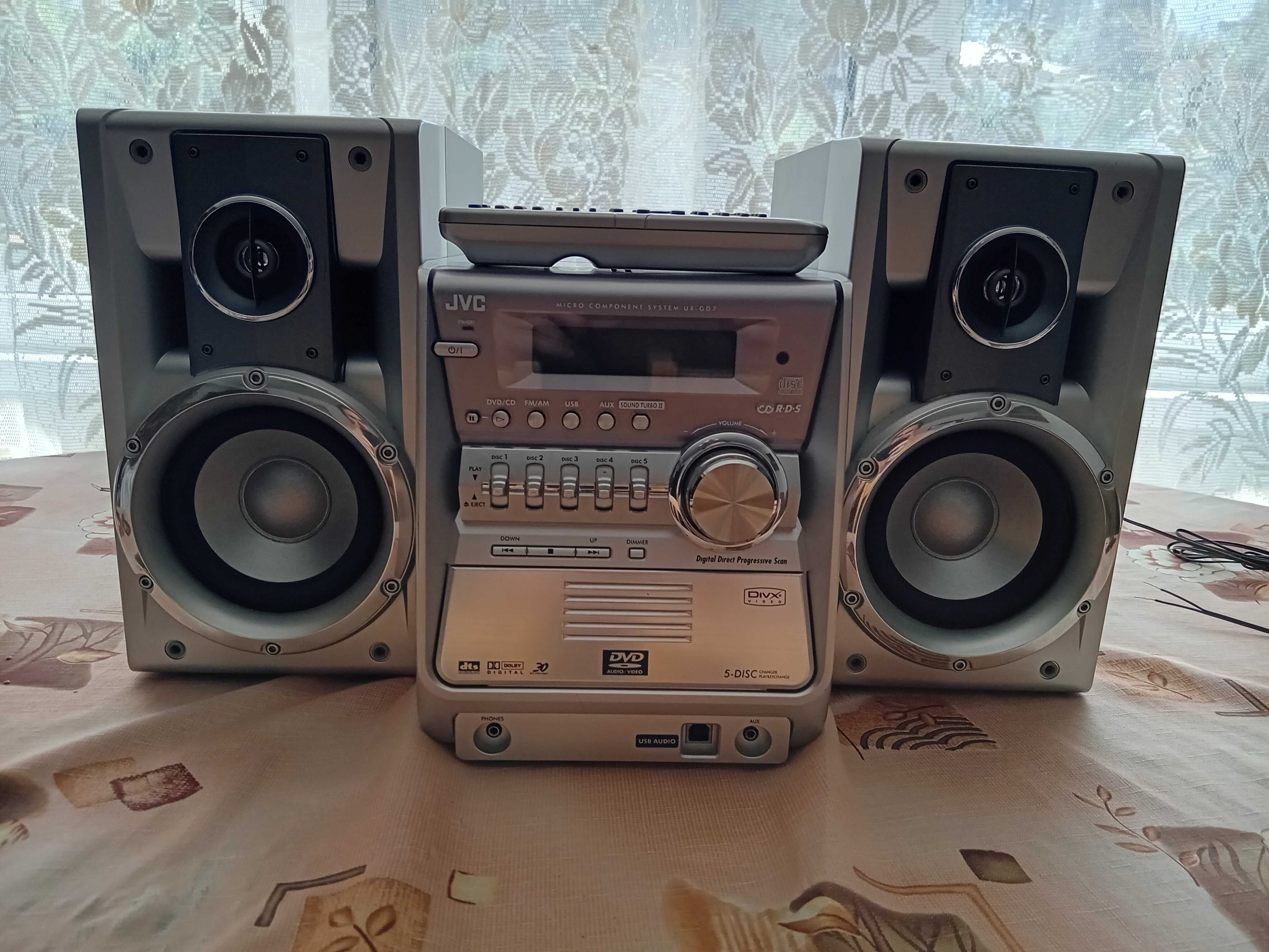 Стерео и аудио уредба JVC
