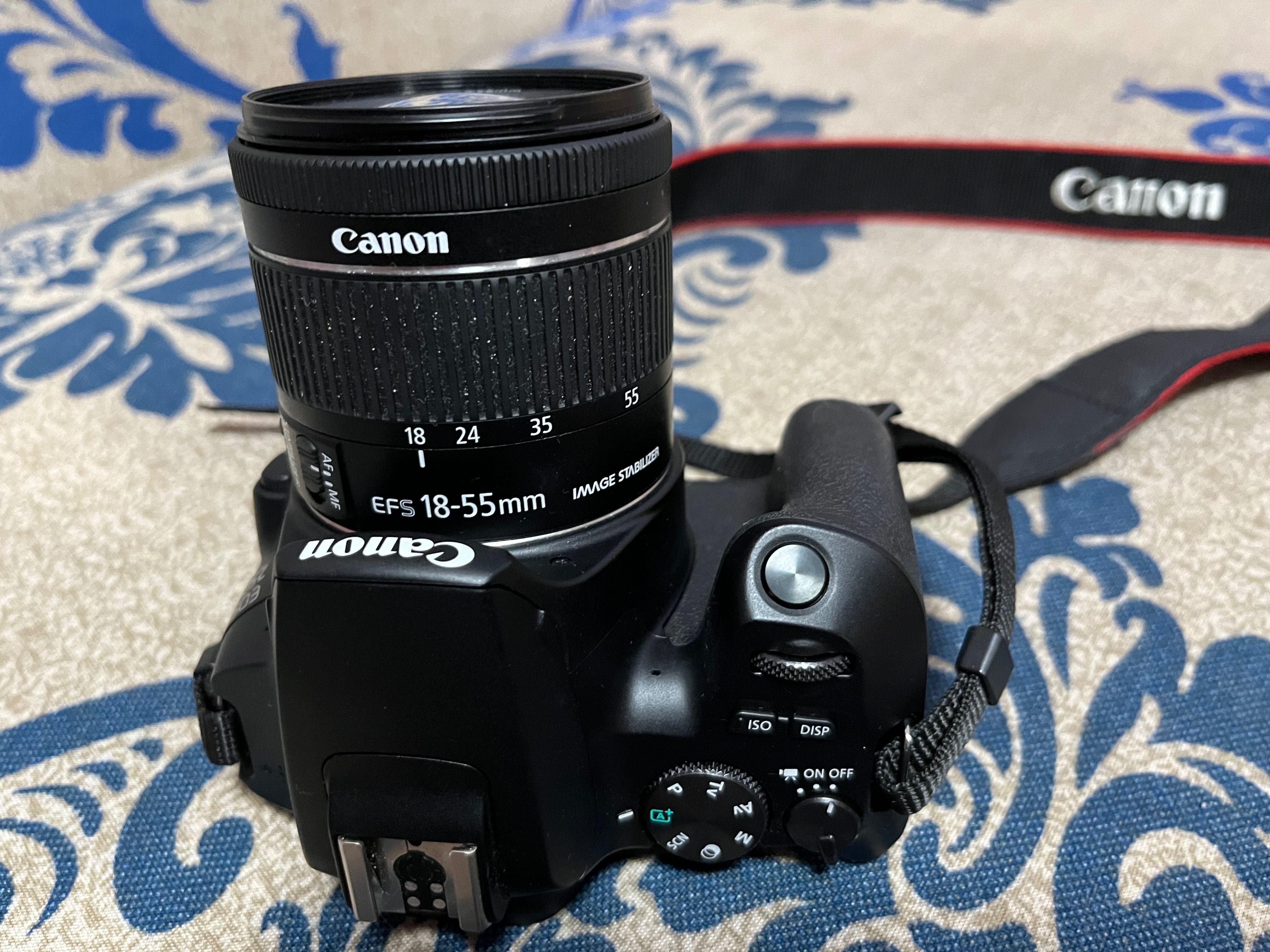 Фотоапарат Canon EOS 250D