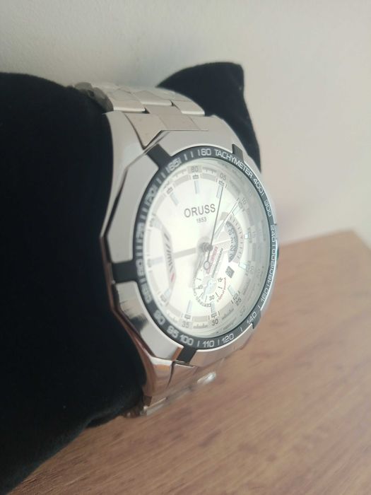 Часовник Мъжки Нов Неизползван 45мм