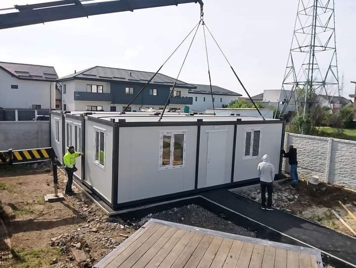 Vând containere modulare diferite tipuri, modele și dimensiuni,