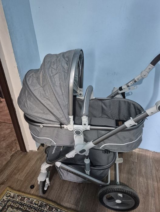 Продам хорошую коляску