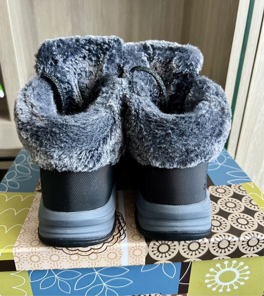 Ботинки Skechers зимние (37,5)
