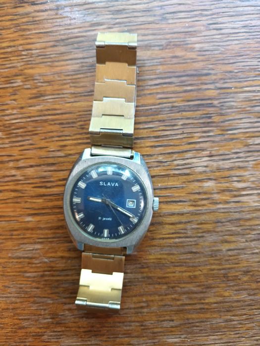 Ceas de mana Slava