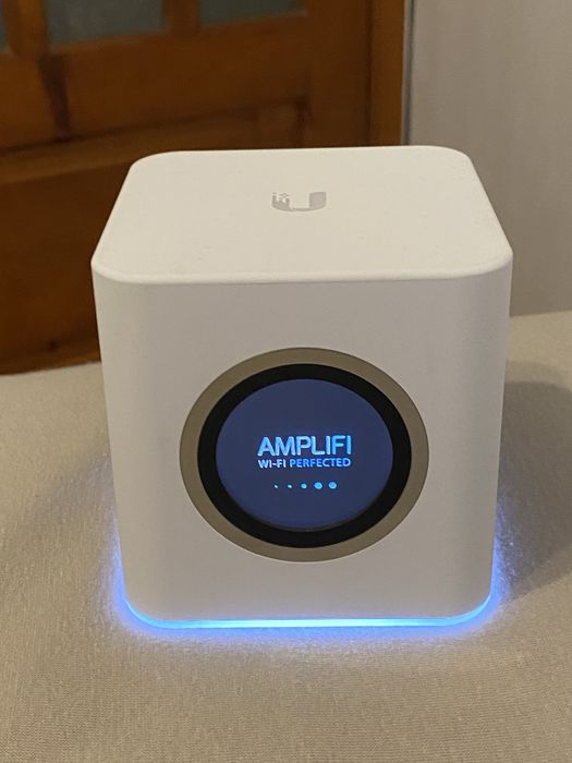 Router Ubiquiti AmpliFi HD Mesh AFI-R