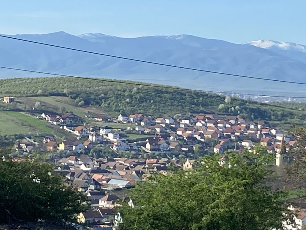 Casa in Sura Mare cu mult spatiu verde foarte aproape de oras