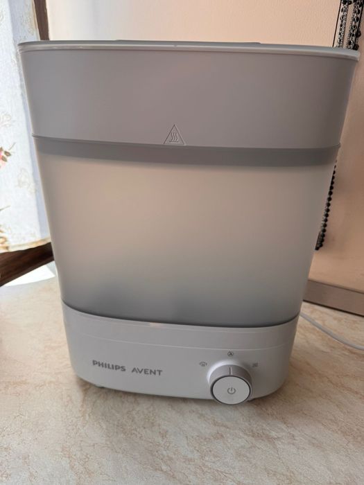 Vand sterilizator si uscator biberoane Philips Avent
