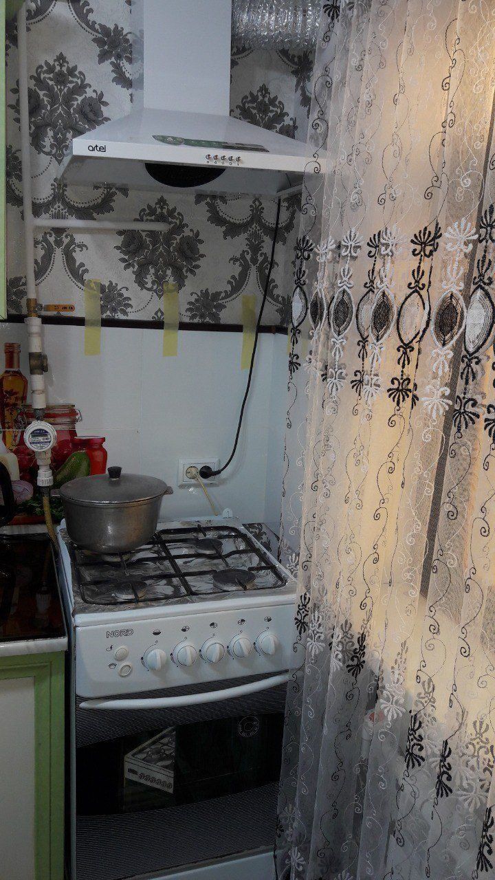 Горгазда жойлашган 1 хонали квартира ижарага берилади