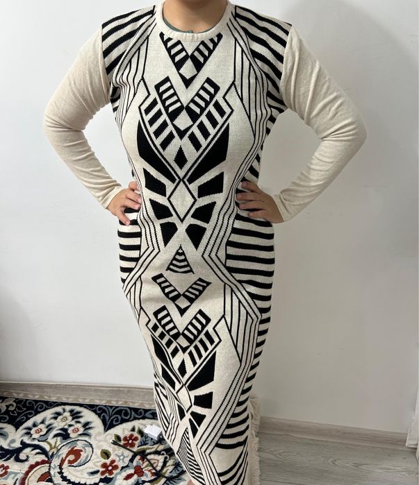 Әйелдер киімі новый тазасы да бар бир рет киілгенде бар қол жетимди