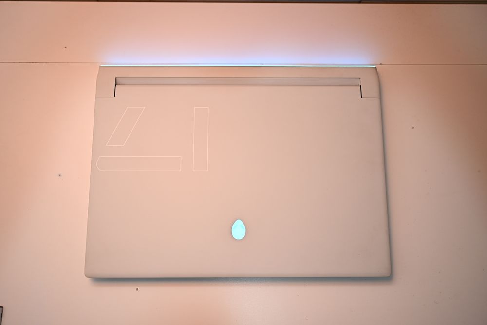 Alienware X17 R1, I9-11980Hk, 2.6 ghz (330ghz), 32gb ram, 500gb ssd