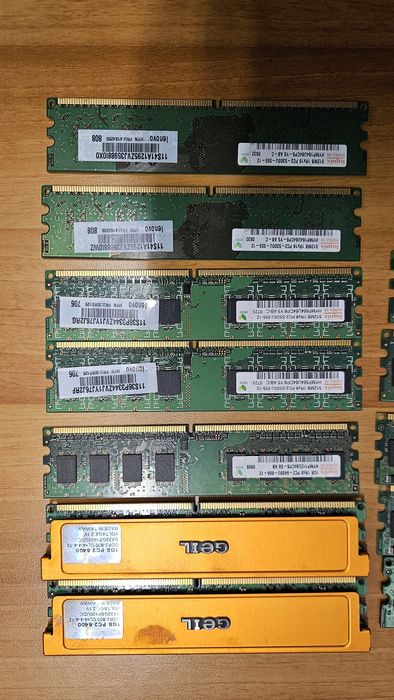 Memori RAM DDR2 DDR3    15-20 ron/ modul