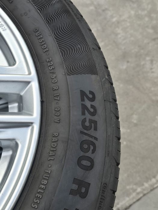 4 Броя 225/60/17 Continental 2x6,8mm 2x6,2mm