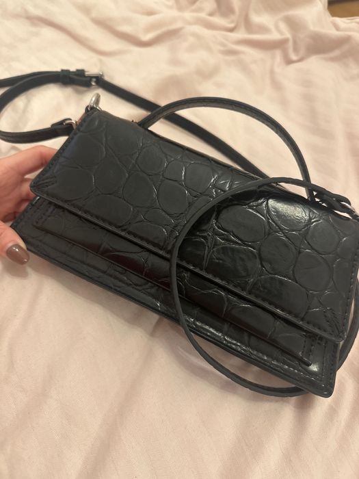 Черна чанта нова ZARA